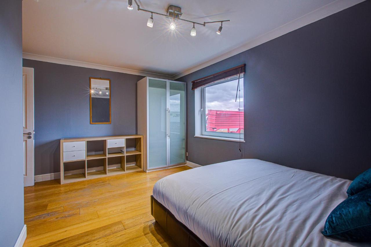 Statera Apartments - Thames View Лондон Екстер'єр фото