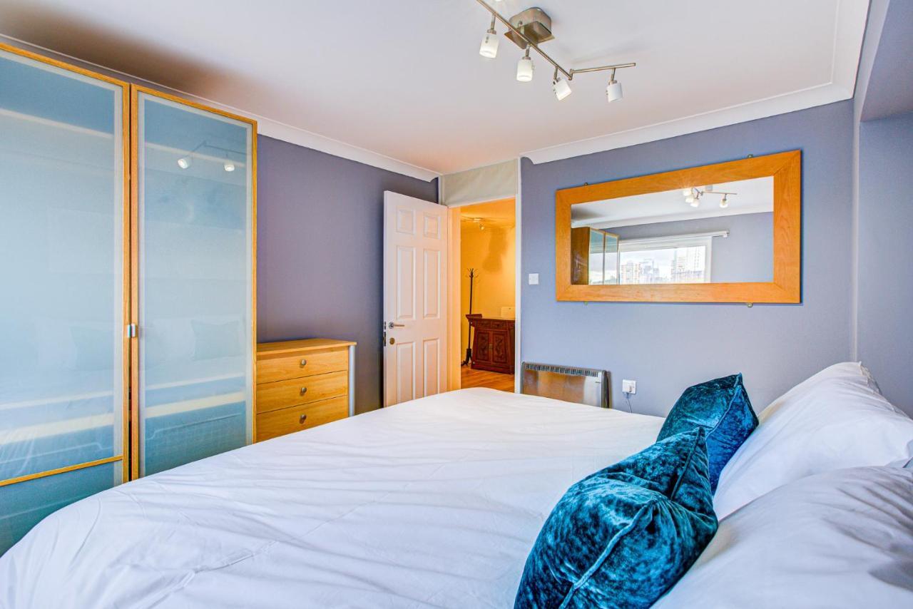 Statera Apartments - Thames View Лондон Екстер'єр фото