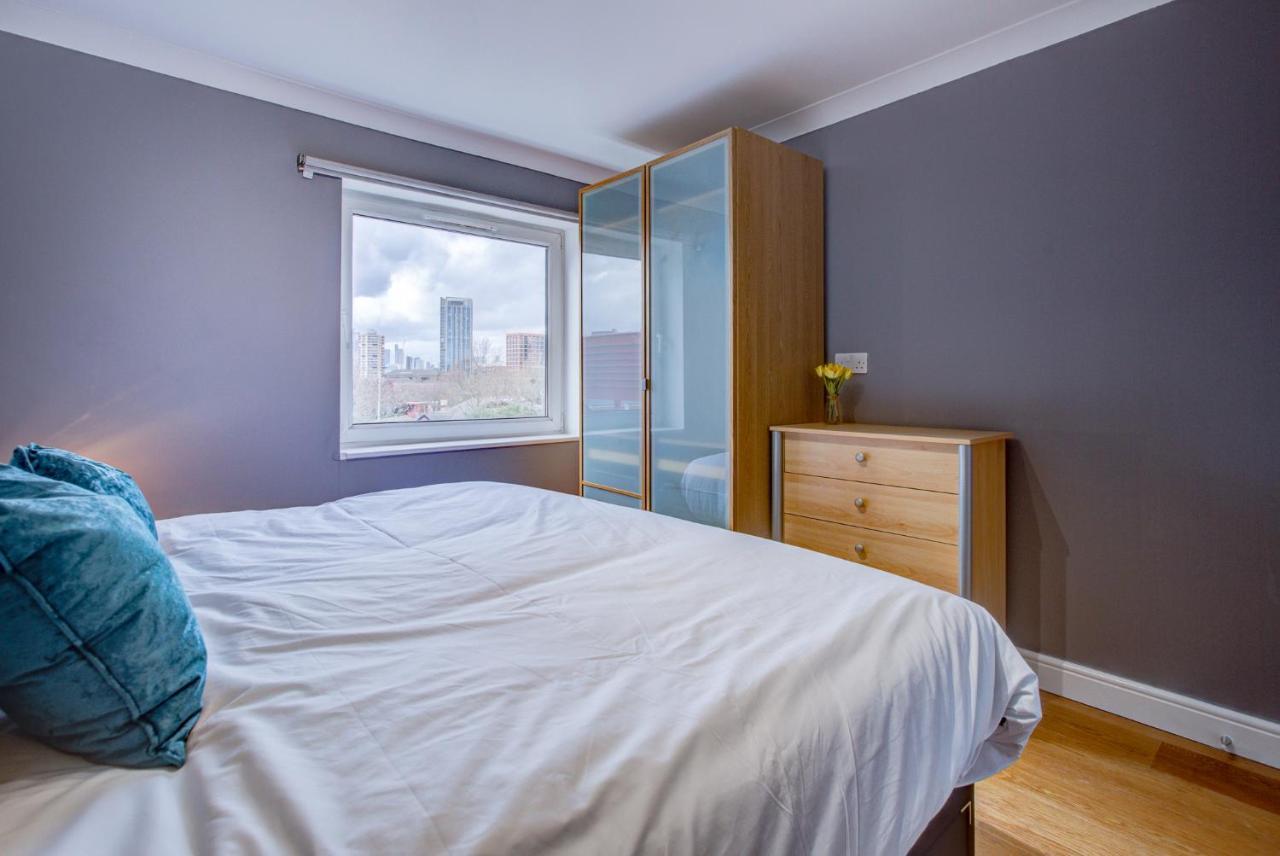 Statera Apartments - Thames View Лондон Екстер'єр фото